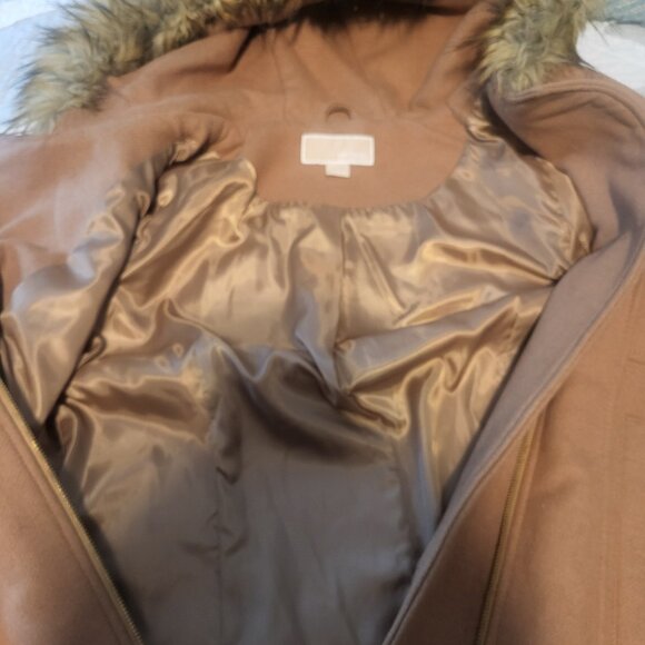 MICHAEL Michael Kors Tan Ski Jacket with Faux Fur Trim - Picture 2 of 2